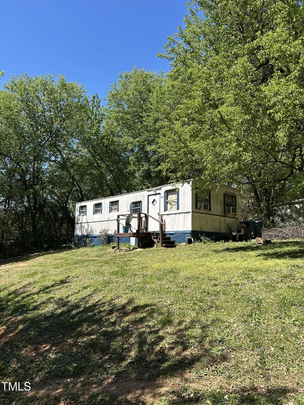 218 37th Street SW Hickory, NC 28602
