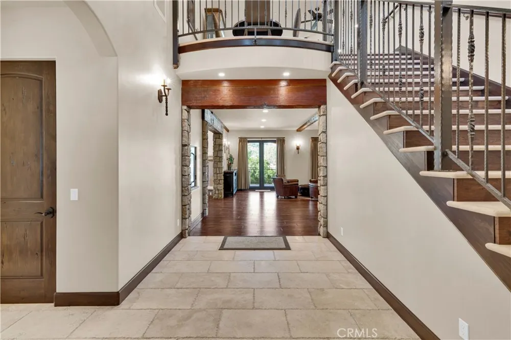 8820 Cantinas Point Bradley, CA 93426