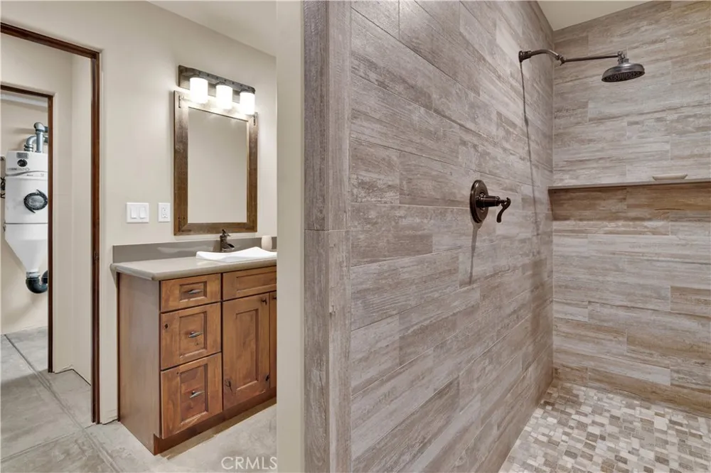 8820 Cantinas Point Bradley, CA 93426