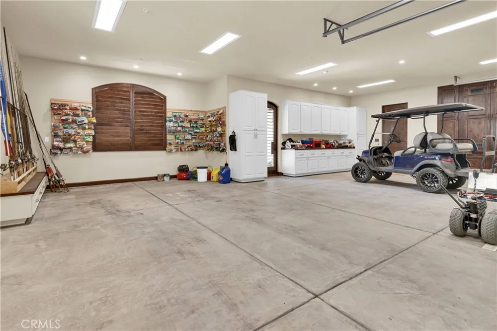 8820 Cantinas Point Bradley, CA 93426