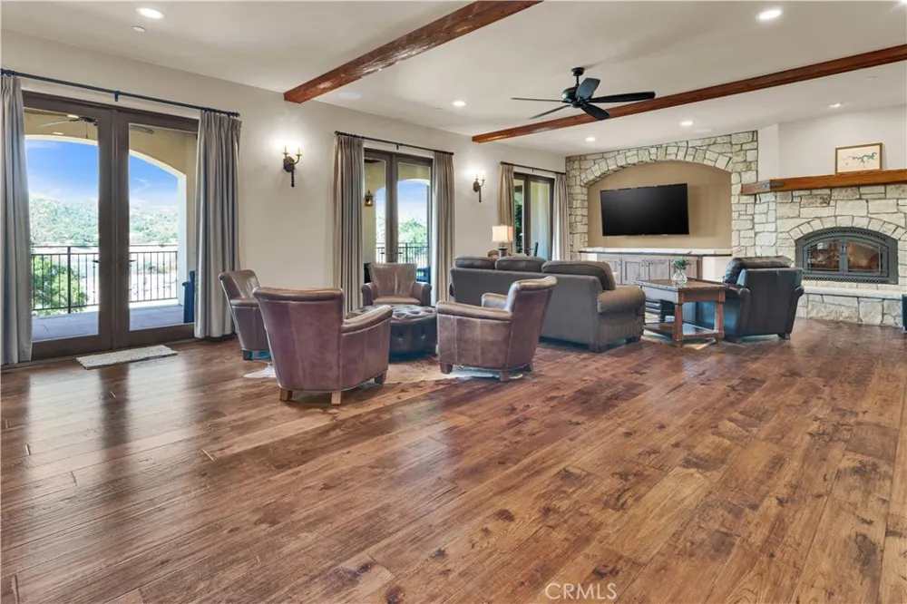 8820 Cantinas Point Bradley, CA 93426