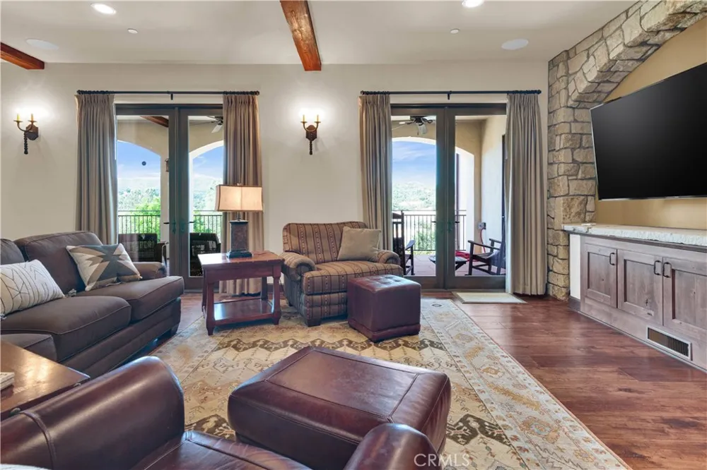 8820 Cantinas Point Bradley, CA 93426