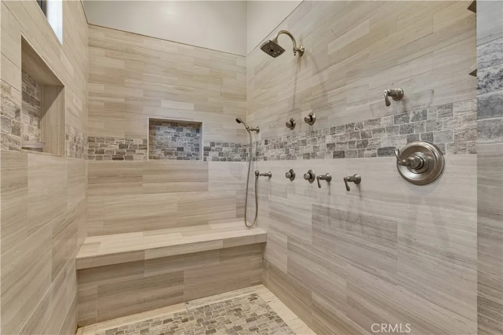 8820 Cantinas Point Bradley, CA 93426