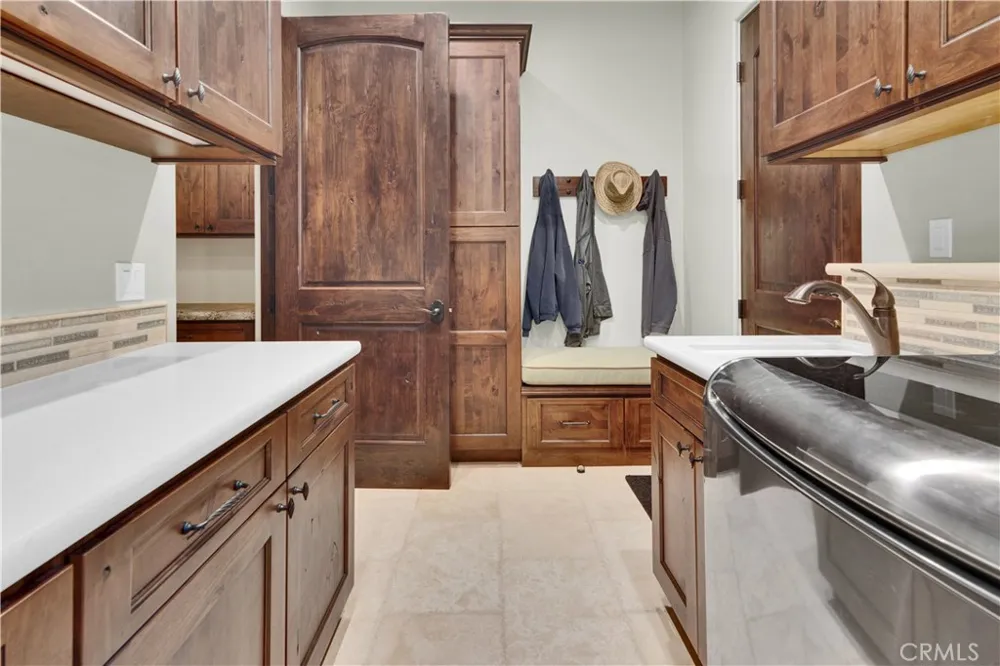8820 Cantinas Point Bradley, CA 93426