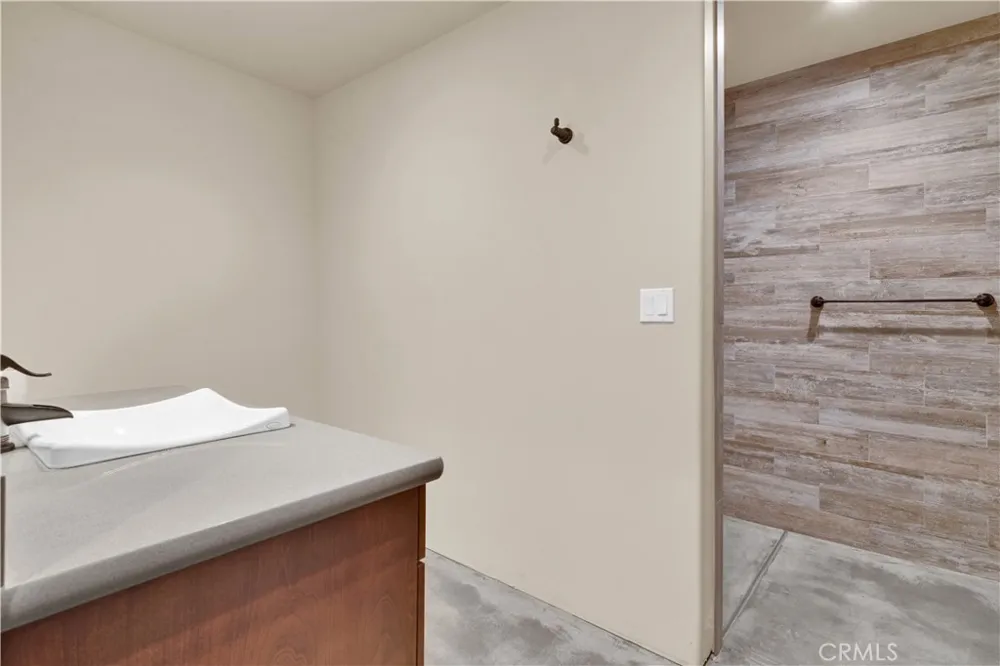 8820 Cantinas Point Bradley, CA 93426