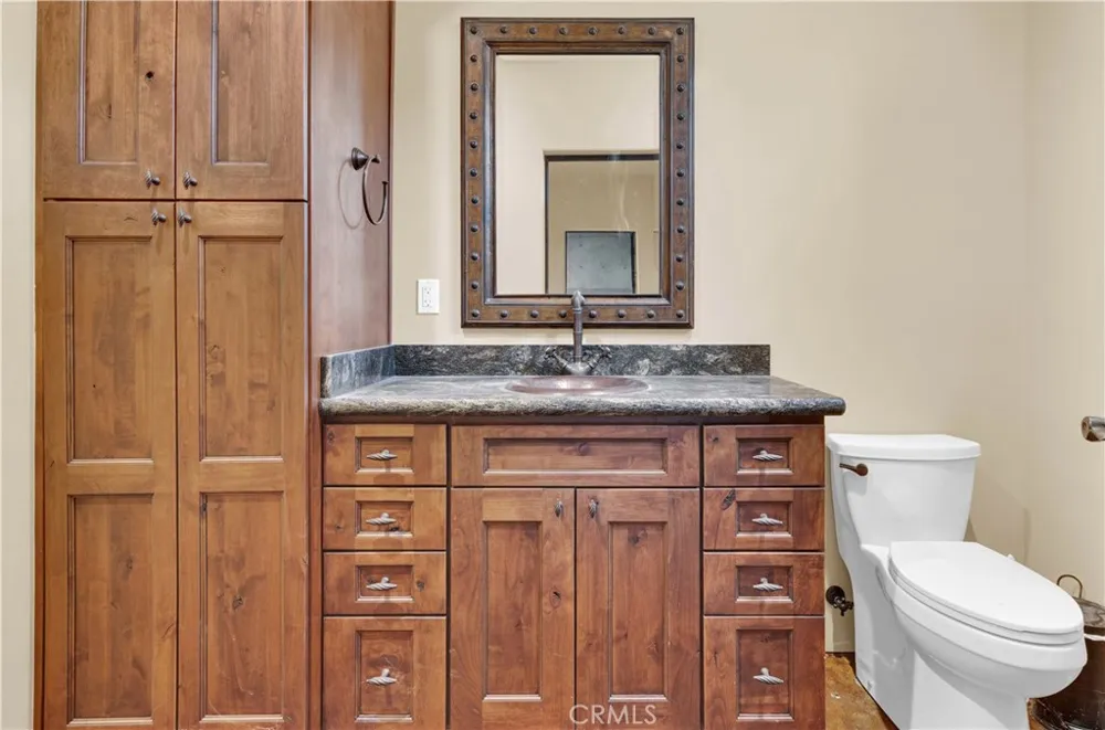 8820 Cantinas Point Bradley, CA 93426