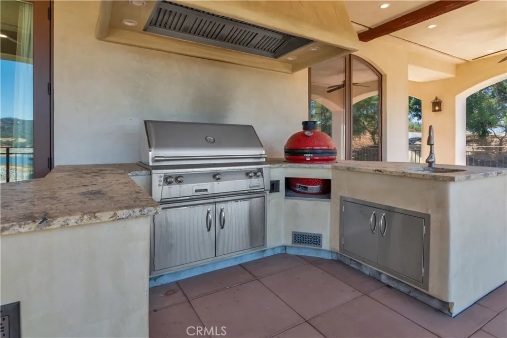 8820 Cantinas Point Bradley, CA 93426