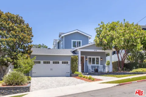 618 Arena Street