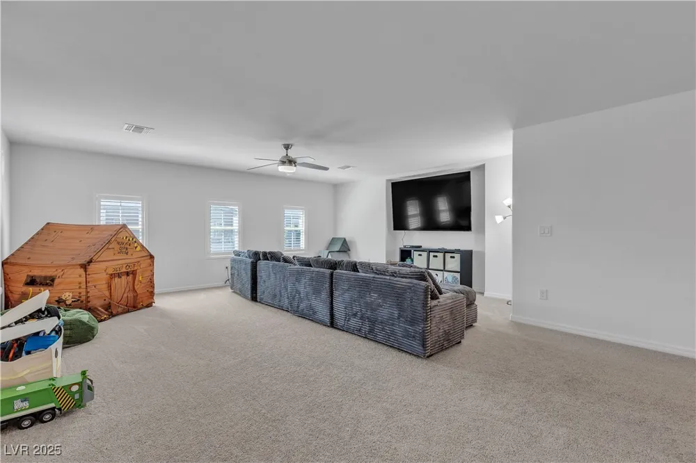 7296 Grace Estate Avenue Las Vegas, NV 89113