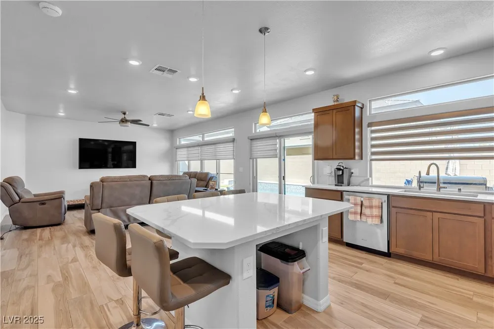 7296 Grace Estate Avenue Las Vegas, NV 89113