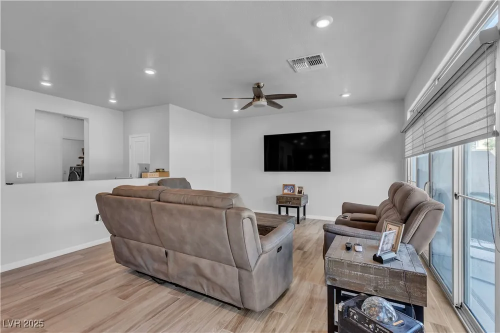 7296 Grace Estate Avenue Las Vegas, NV 89113