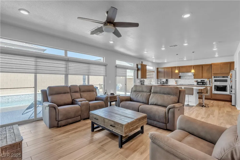 7296 Grace Estate Avenue Las Vegas, NV 89113