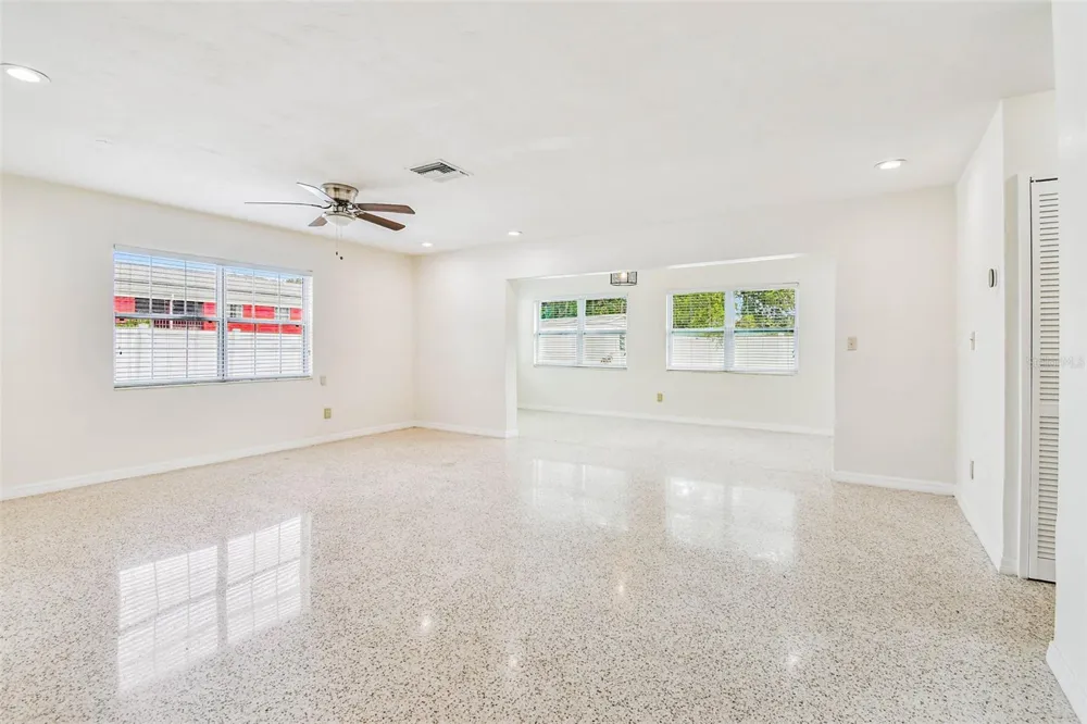 1101 81ST AVENUE St Petersburg, FL 33702