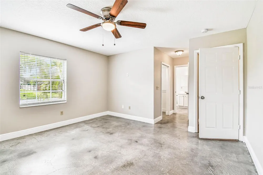 1101 81ST AVENUE St Petersburg, FL 33702