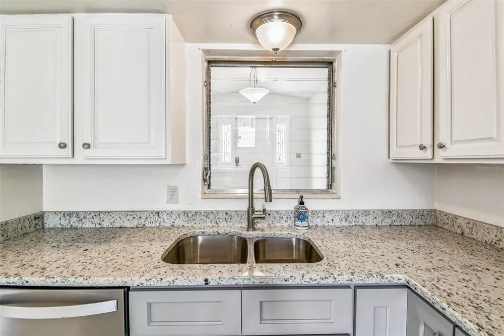 1101 81ST AVENUE St Petersburg, FL 33702