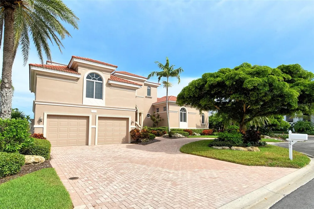591 PUTTING GREEN LANE Longboat Key, FL 34228