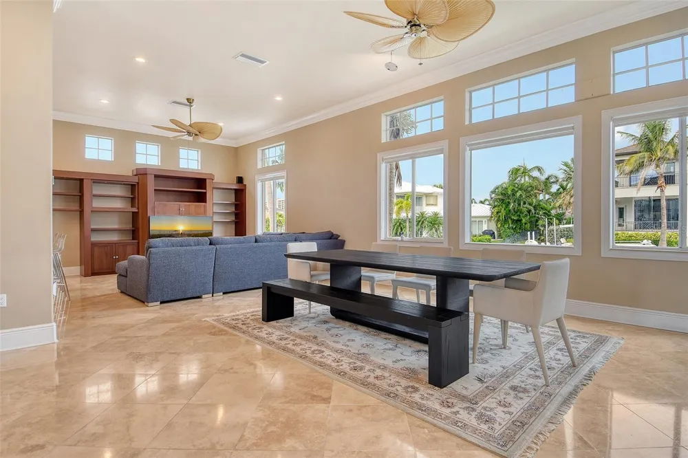 591 PUTTING GREEN LANE Longboat Key, FL 34228