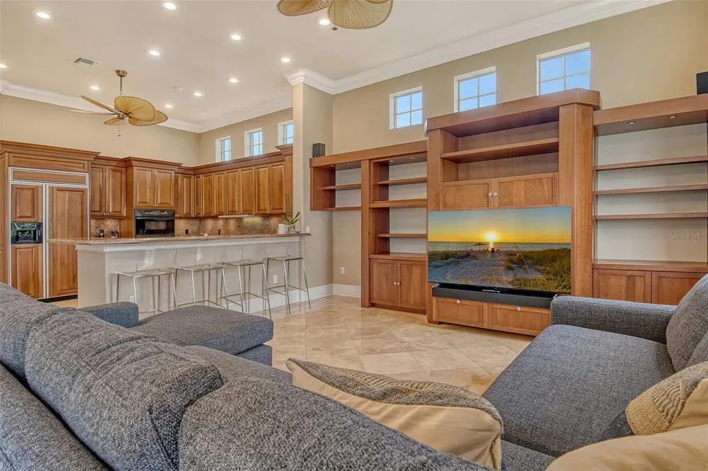 591 PUTTING GREEN LANE Longboat Key, FL 34228