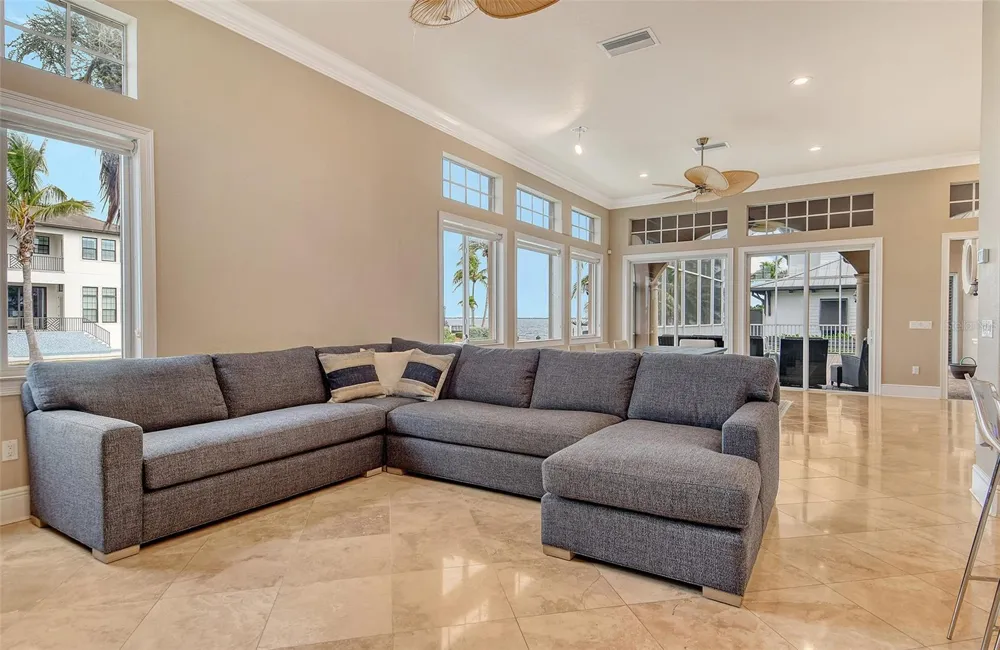 591 PUTTING GREEN LANE Longboat Key, FL 34228