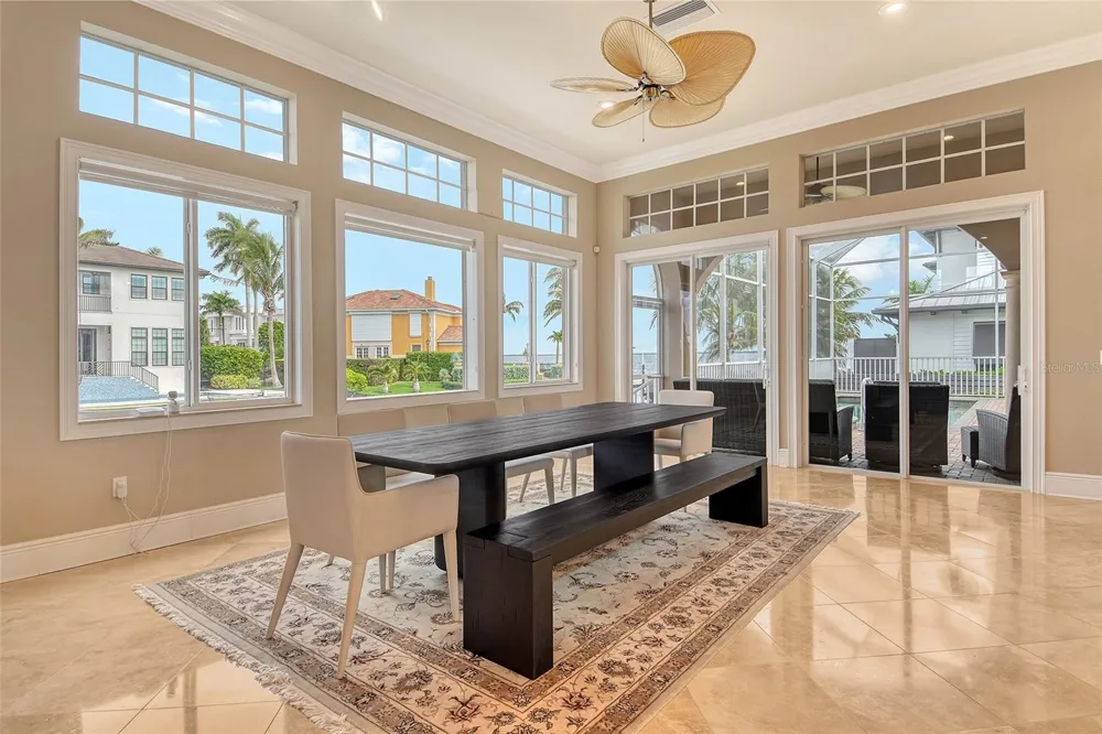 591 PUTTING GREEN LANE Longboat Key, FL 34228