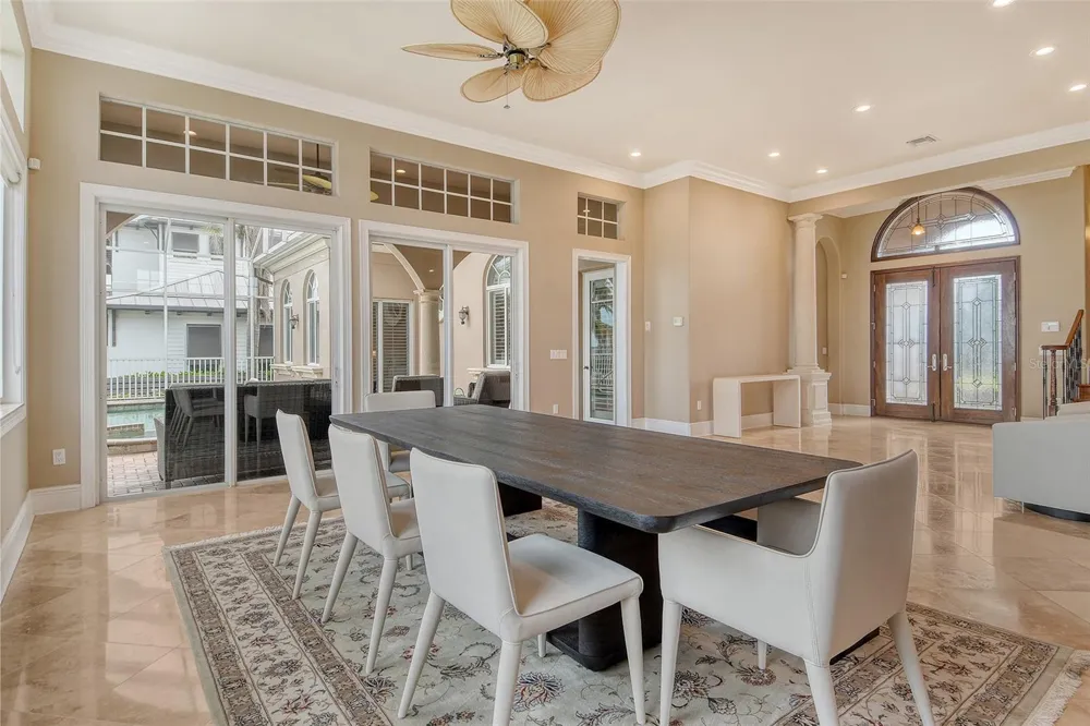 591 PUTTING GREEN LANE Longboat Key, FL 34228