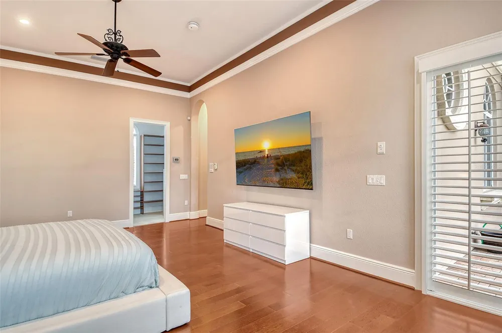 591 PUTTING GREEN LANE Longboat Key, FL 34228