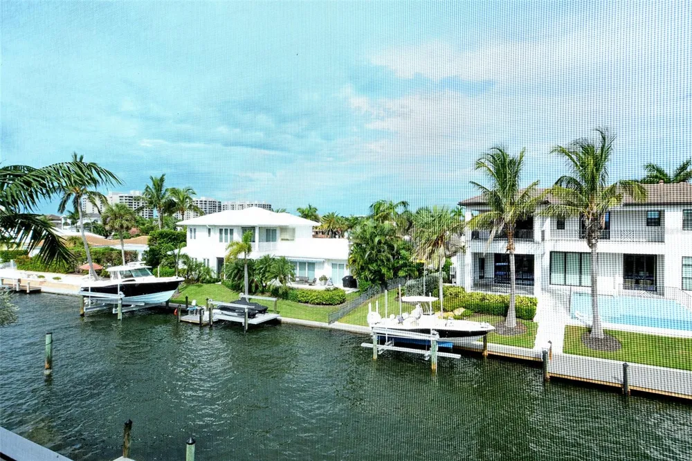 591 PUTTING GREEN LANE Longboat Key, FL 34228