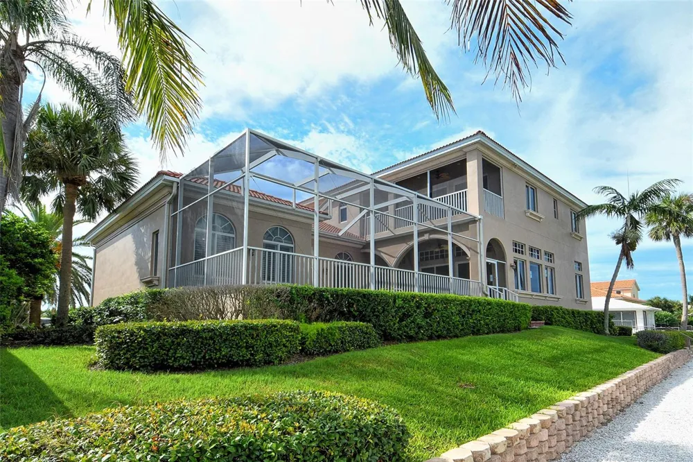 591 PUTTING GREEN LANE Longboat Key, FL 34228