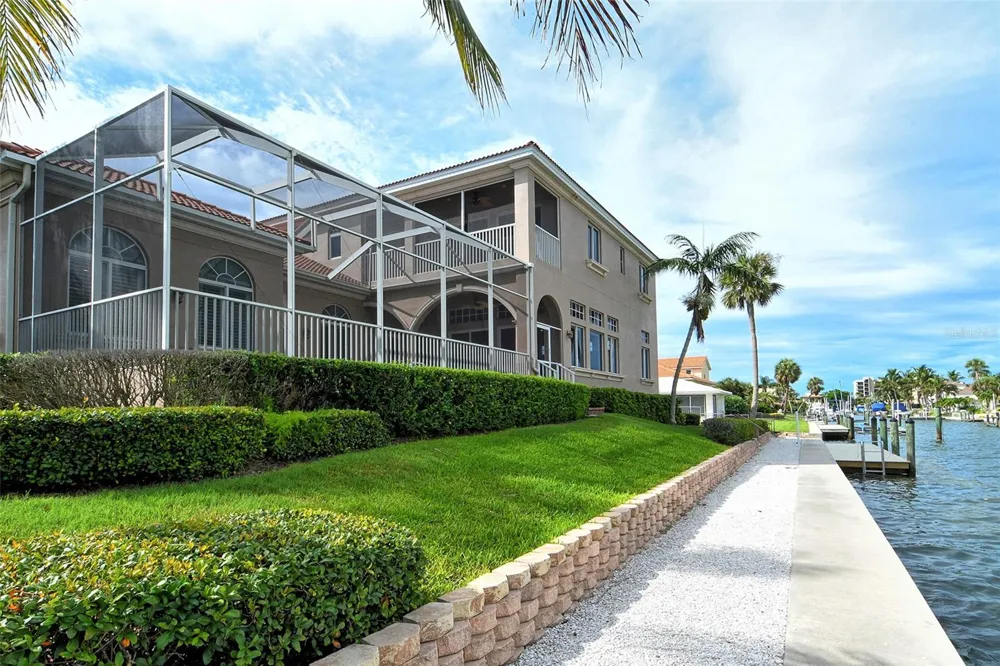 591 PUTTING GREEN LANE Longboat Key, FL 34228