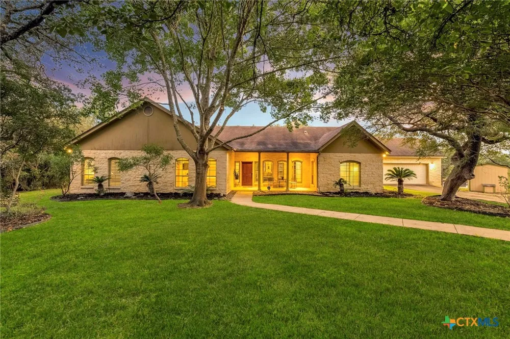 810 Bluff Ridge Court
