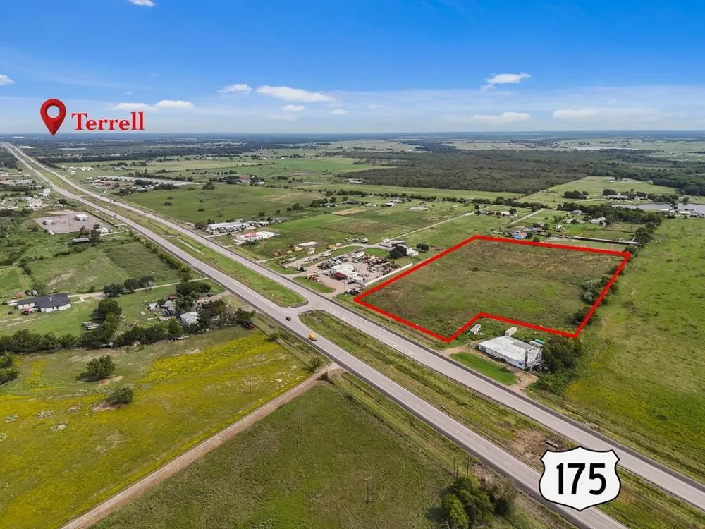 5915 E Hwy 175 Kaufman, TX 75142
