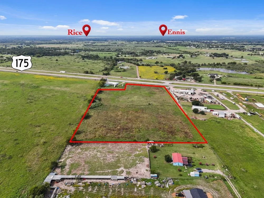 5915 E Hwy 175 Kaufman, TX 75142