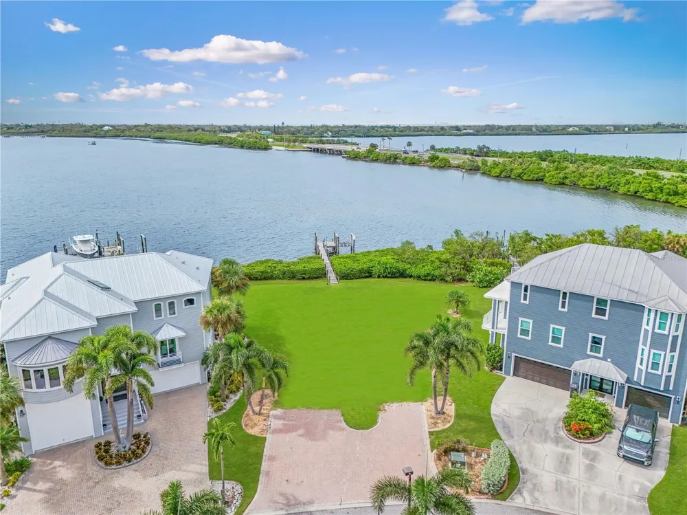 5539 2ND AVENUE CIRCLE W Palmetto, FL 34221