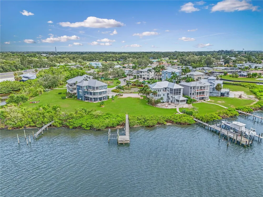 5539 2ND AVENUE CIRCLE W Palmetto, FL 34221