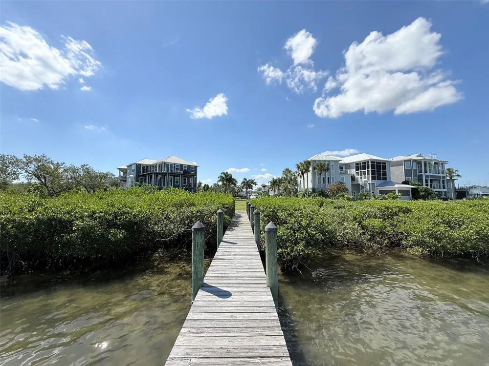 5539 2ND AVENUE CIRCLE W Palmetto, FL 34221