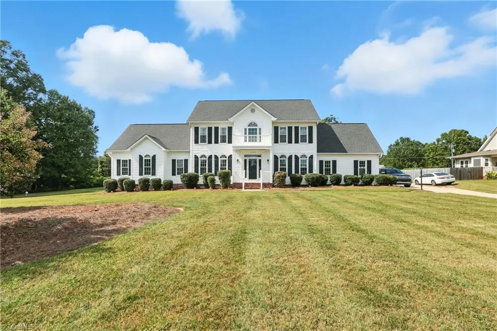 6905 Wicklow Drive Browns Summit, NC 27214