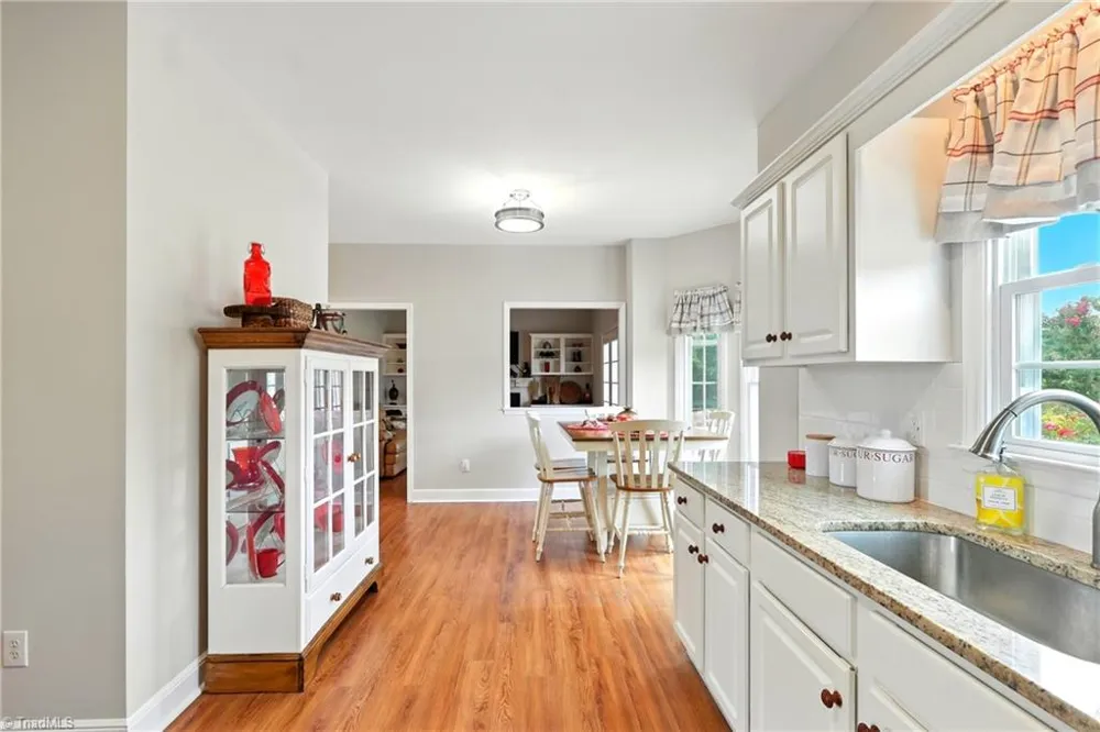 6905 Wicklow Drive Browns Summit, NC 27214
