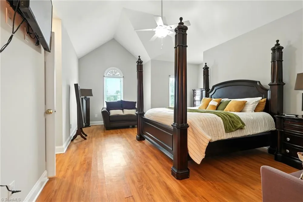 6905 Wicklow Drive Browns Summit, NC 27214