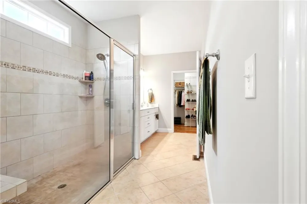 6905 Wicklow Drive Browns Summit, NC 27214