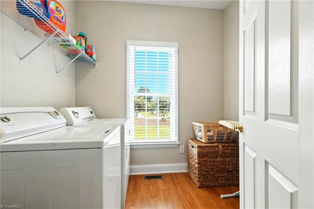 6905 Wicklow Drive Browns Summit, NC 27214