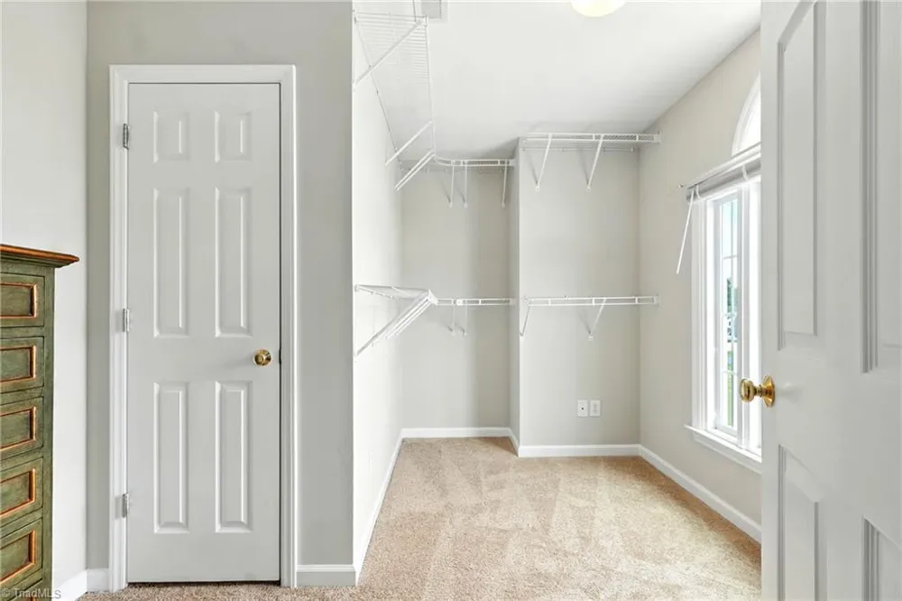 6905 Wicklow Drive Browns Summit, NC 27214