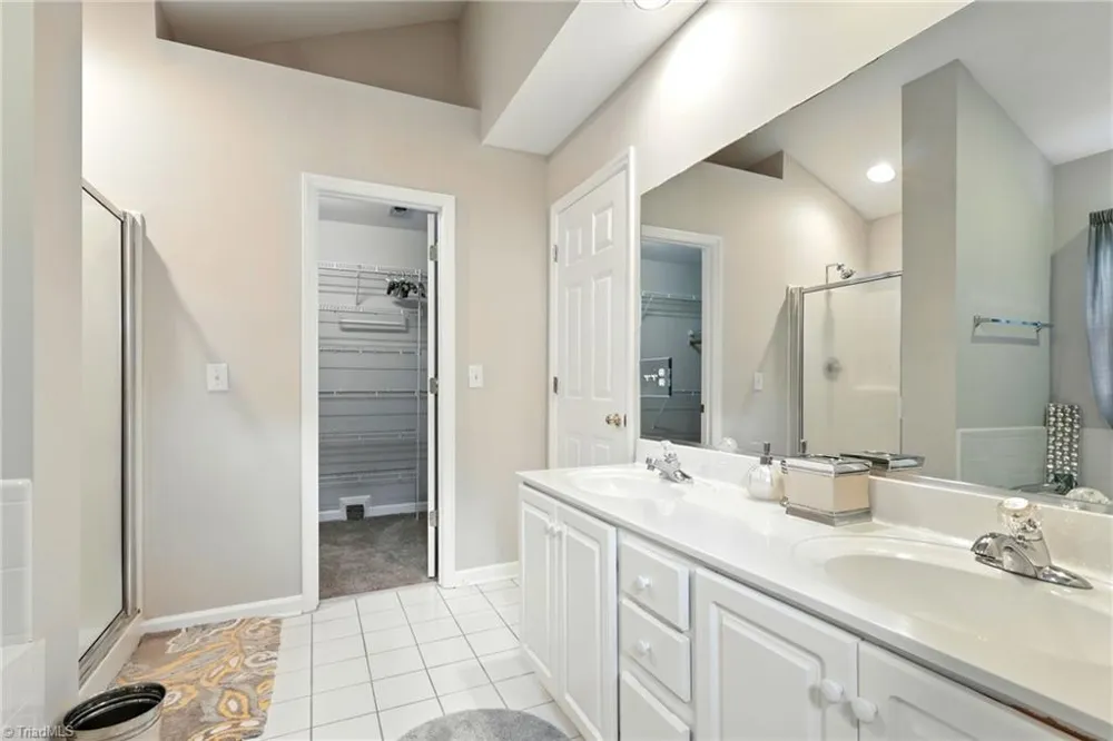 6905 Wicklow Drive Browns Summit, NC 27214