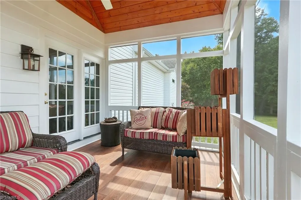 6905 Wicklow Drive Browns Summit, NC 27214