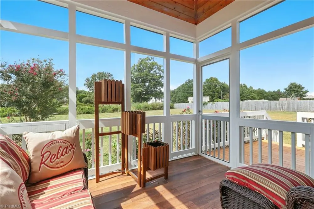 6905 Wicklow Drive Browns Summit, NC 27214