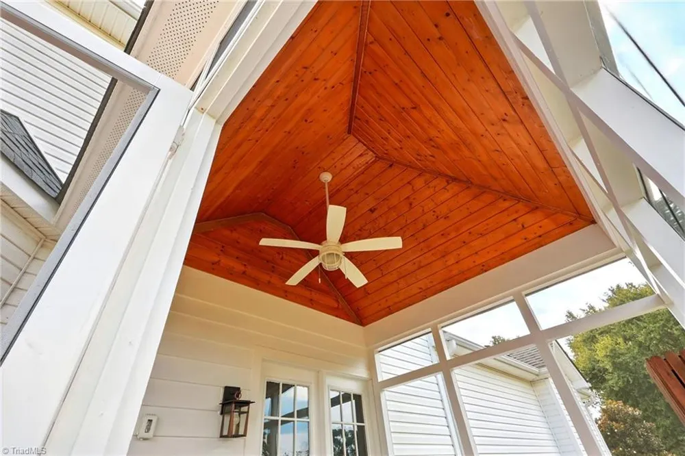 6905 Wicklow Drive Browns Summit, NC 27214