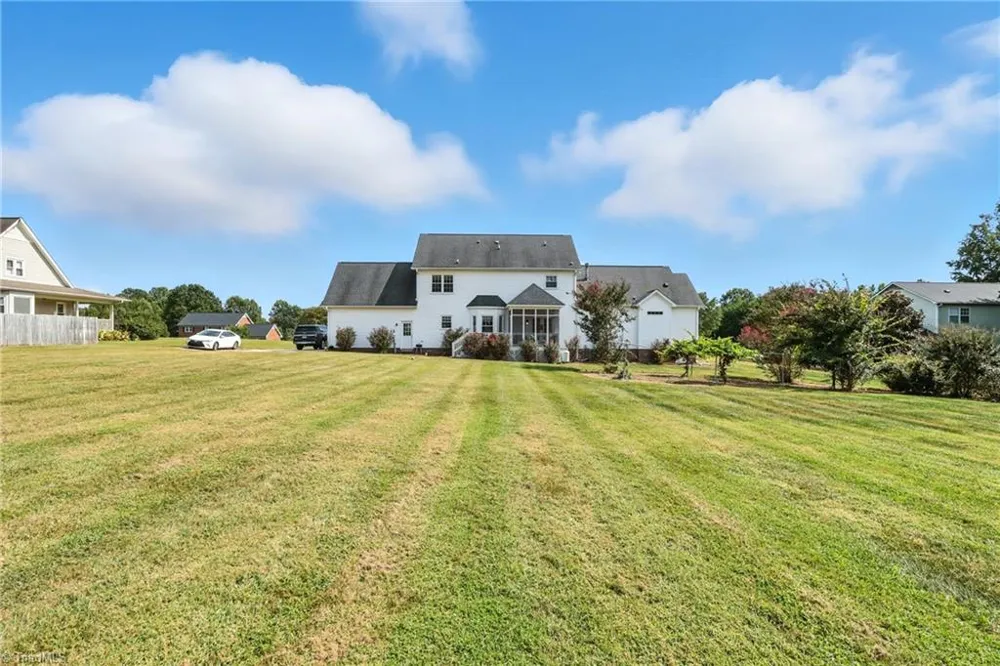 6905 Wicklow Drive Browns Summit, NC 27214