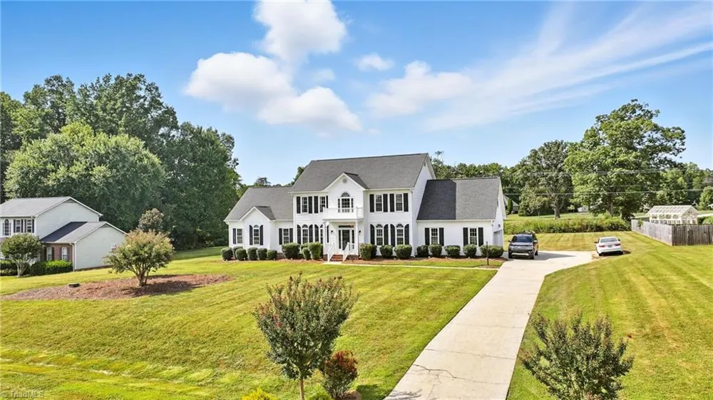 6905 Wicklow Drive Browns Summit, NC 27214