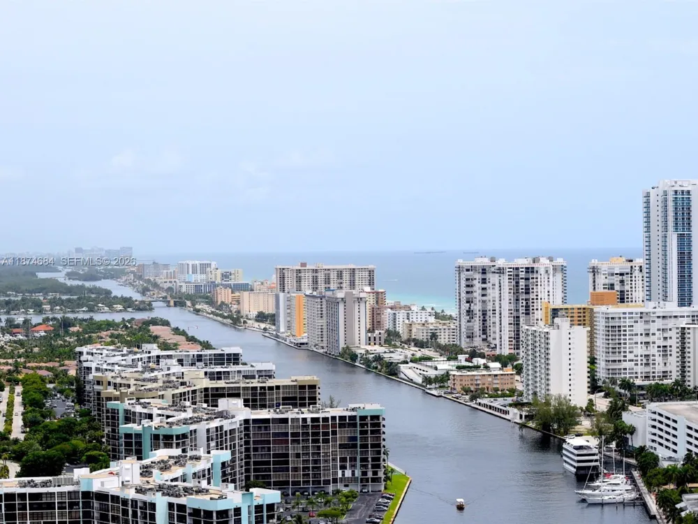 1000 Parkview Dr #805 Hallandale Beach, FL 33009
