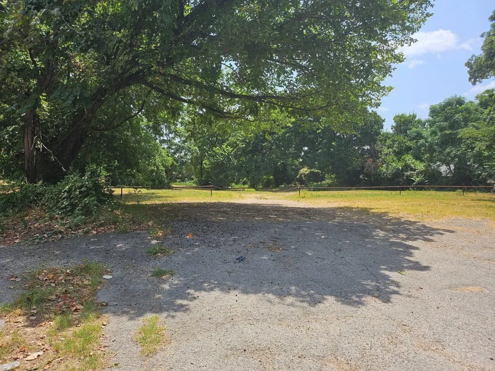 1620 Oak Knoll Drive Haltom City, TX 76117