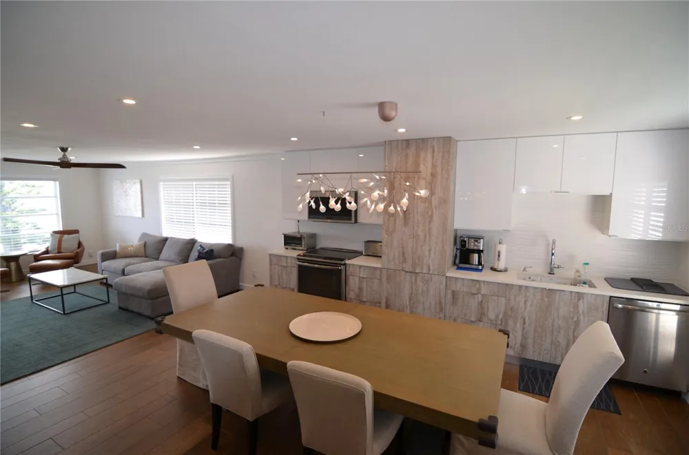 4420 EXETER DRIVE #208 Longboat Key, FL 34228